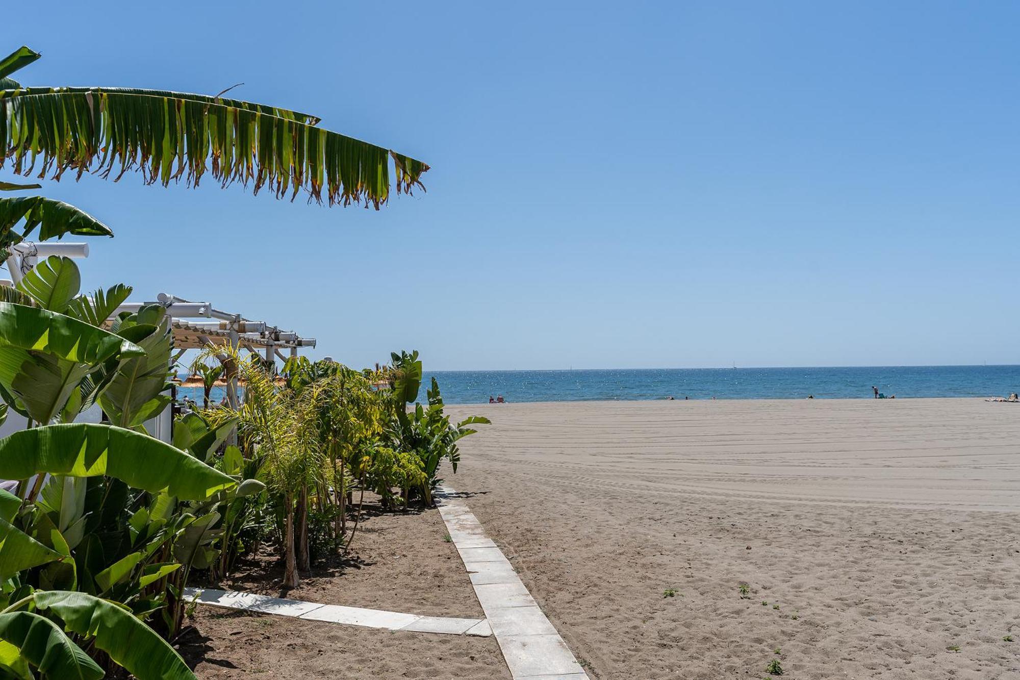 Blonzu Tailandia Apartamento Torremolinos Exterior foto